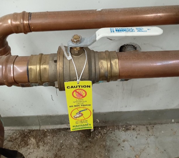 Johnspipe3shutoffvalve.jpg